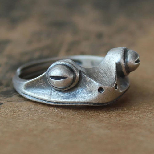 Resizable Minimalistic Frog Ring - LuxuryLion